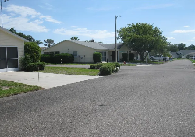 2nd image of 4199 Jacaranda Dr, Lake Wales, FL 33898 | MLS# L4961695