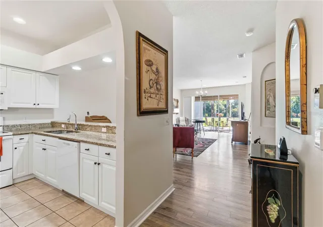 4th image of 5265 Chase Oaks Dr, Sarasota, FL 34241 | MLS# A4692750