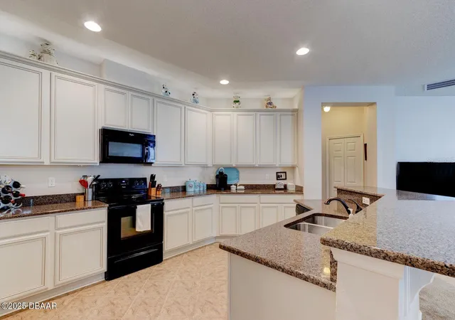 Photo 3 of Single family home for sale at 145 Prestwick Grande Dr, Daytona Beach, FL 32124 | MLS# V4948929 | Listing updated on 2026-08-07