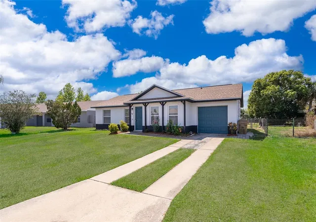 Photo 1 of Sale Pending at 17 Trotters Cir, Kissimmee, FL 34743 | MLS# S5149373 | Listing updated on 2026-08-04