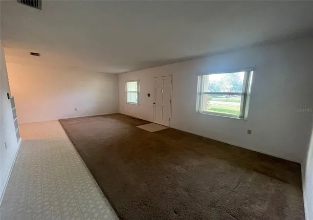 4th image of 23 Lonesome Pine Trl, Yalaha, FL 34797 | MLS# O6405475