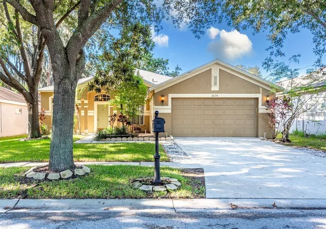Photo 1 of Single family home for sale at 2634 Brookville Dr, Valrico, FL 33596 | MLS# TB8505901 | Listing updated on 2026-08-11
