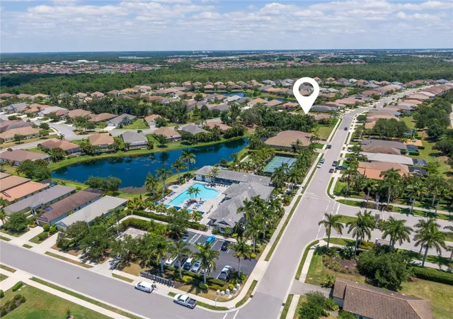 Photo 2 of Single family home for sale at 4226 Midnight Blue Run, Bradenton, FL 34211 | MLS# A4692778 | Listing updated on 2026-09-17