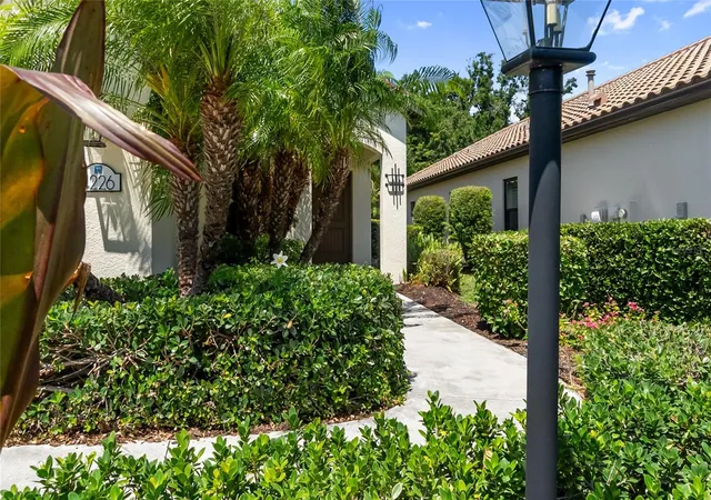 Photo 4 of Single family home for sale at 4226 Midnight Blue Run, Bradenton, FL 34211 | MLS# A4692778 | Listing updated on 2026-09-17