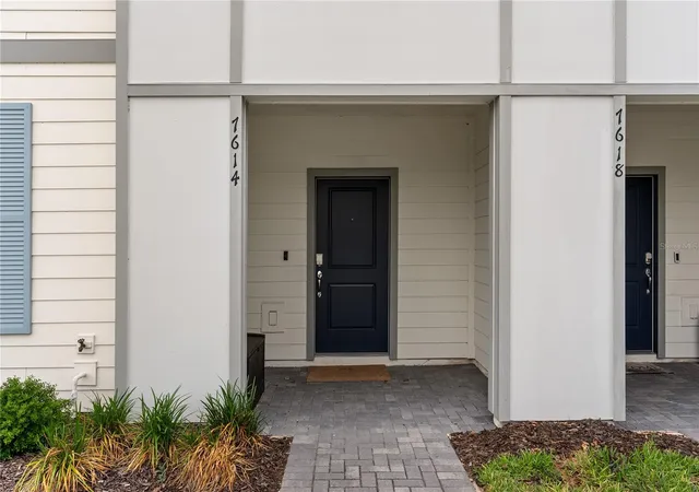 Photo 2 of Townhouse for sale at 7614 Oak Spring Ln, Davenport, FL 33837 | MLS# O6405510 | Listing updated on 2026-09-11