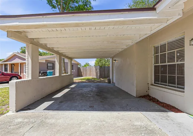 Photo 2 of Single family home for sale at 1729 Flores Ct, Orlando, FL 32811 | MLS# O6405516 | Listing updated on 2026-09-17