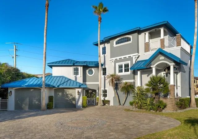 Photo 2 of Single family home for sale at 2 Mar Azul N, Ponce Inlet, FL 32127 | MLS# V4948936 | Listing updated on 2026-05-19
