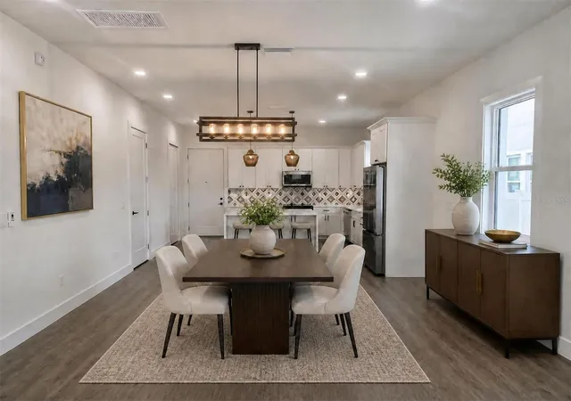 Photo 3 of Townhouse for sale at 1525 29th Avenue N, Saint Petersburg, FL 33704 | MLS# TB8505964 | Listing updated on 2026-10-12