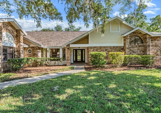 5th image of 2778 St Andrews Blvd, Tarpon Springs, FL 34688 | MLS# TB8505981