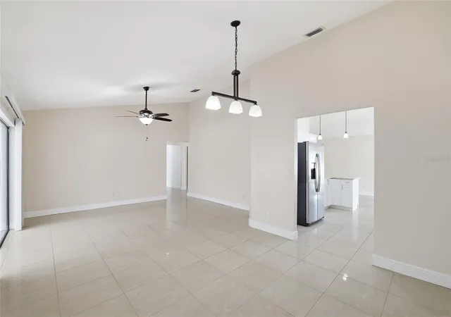 5th image of 11807 Nicklaus Cir, Tampa, FL 33624 | MLS# TB8506009
