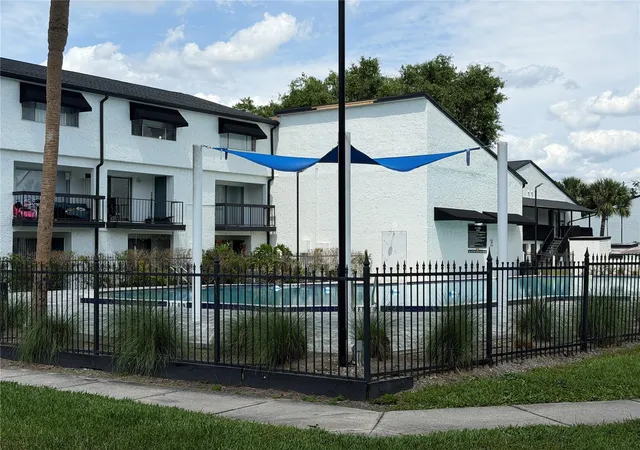 Homes for sale in Orlando, FL | 4215 S Semoran Blvd #15, Orlando, FL 32822 | MLS# S5149399