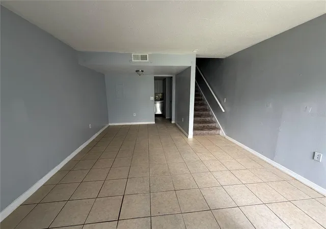 Homes for sale in Orlando, FL | 4215 S Semoran Blvd #15, Orlando, FL 32822 | MLS# S5149399