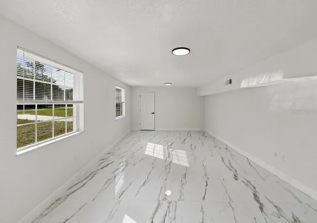 4th image of 1602 S Tanner Rd, Orlando, FL 32833 | MLS# S5149403