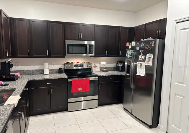 4th image of 253 Tulip Banded Wy, Ruskin, FL 33570 | MLS# O6405558