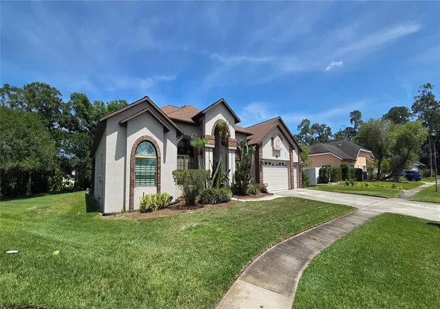 Photo 2 of Single family home for sale at 3904 Hidden Spring Pl, Valrico, FL 33596 | MLS# L4961713 | Listing updated on 2026-10-04