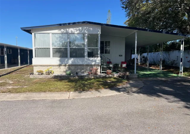 Photo 2 of Manufactured home for sale at 29250 Us Hwy 19 N #570, Clearwater, FL 33761 | MLS# TB8506026 | Listing updated on 2026-07-20