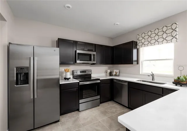 4th image of 11464 Se 77Th Ave, Belleview, FL 34420 | MLS# W7885535