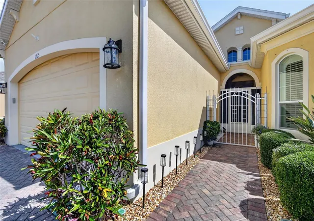 4th image of 1525 Emerald Dunes Dr, Sun City Center, FL 33573 | MLS# TB8506035
