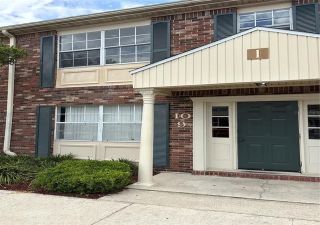Photo 1 of Condo for sale at 1920 E Edgewood Drive #I 10, Lakeland, FL 33803 | MLS# O6405576 | Listing updated on 2026-10-07
