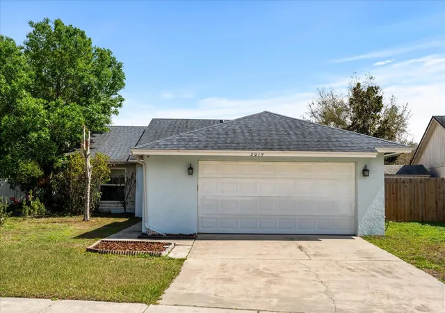 Photo 1 of Single family home for sale at 2019 Paprika Dr, Orlando, FL 32837 | MLS# O6405583 | Listing updated on 2026-08-23
