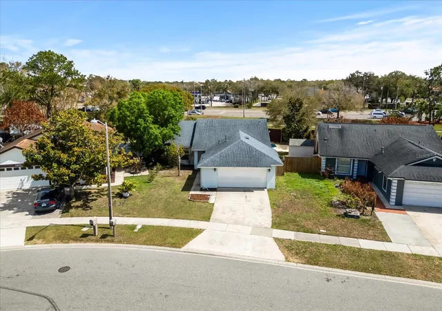 Photo 3 of Single family home for sale at 2019 Paprika Dr, Orlando, FL 32837 | MLS# O6405583 | Listing updated on 2026-08-23