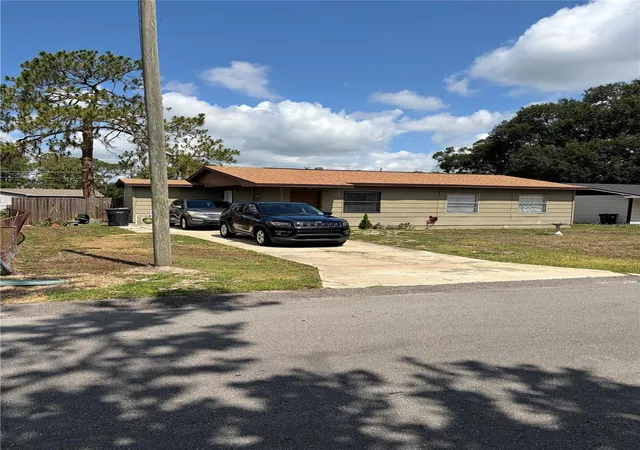 3rd image of 1106 Milner Dr W, Lakeland, FL 33810 | MLS# P4938661
