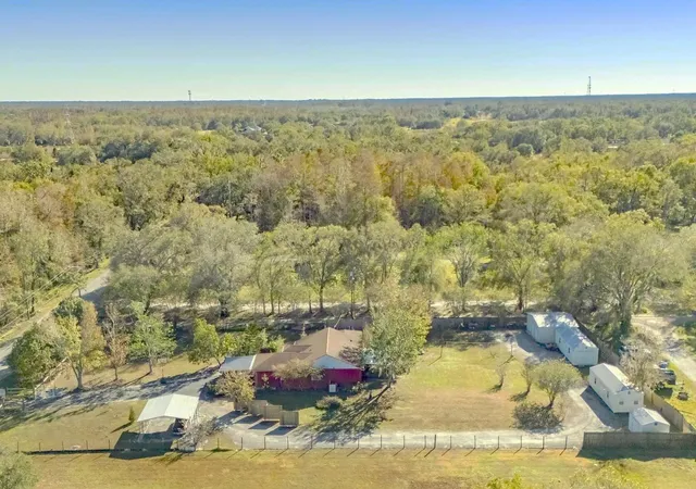 Photo 2 of Single family home for sale at 5201 Pless Rd, Plant City, FL 33565 | MLS# TB8506058 | Listing updated on 2026-06-29