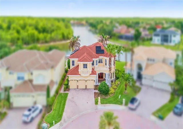 Photo 3 of Single family home for sale at 10603 Cayman Isle Ct, Tampa, FL 33647 | MLS# TB8506068 | Listing updated on 2026-09-27