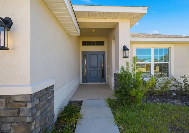Photo 3 of Single family home for sale at 5524 Ocean Breeze Dr, Spring Hill, FL 34609 | MLS# W7885539 | Listing updated on 2026-10-20