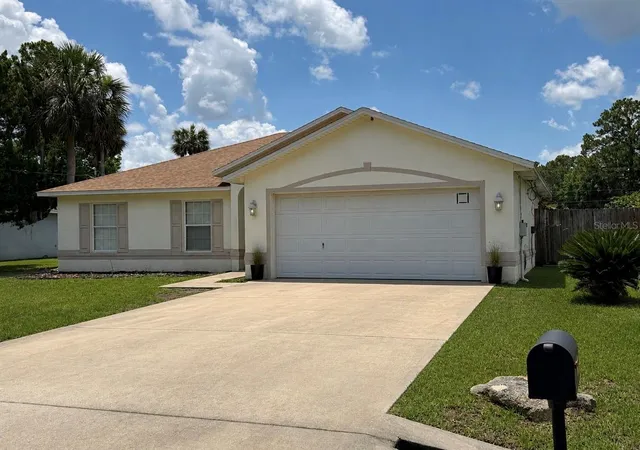 Homes for sale in Palm Coast, FL | 36 Port Royal Dr, Palm Coast, FL 32164 | MLS# FC318370