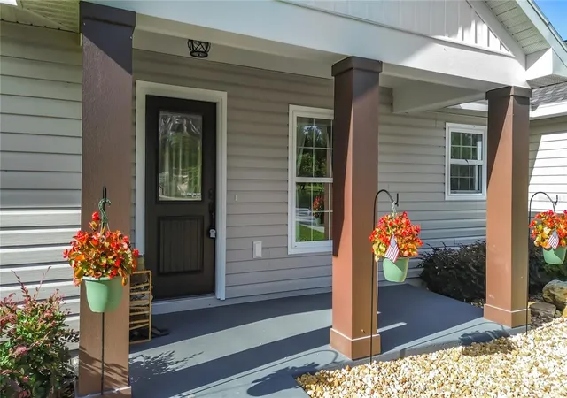4th image of 15204 Ganster Dr, Brooksville, FL 34613 | MLS# OM724224