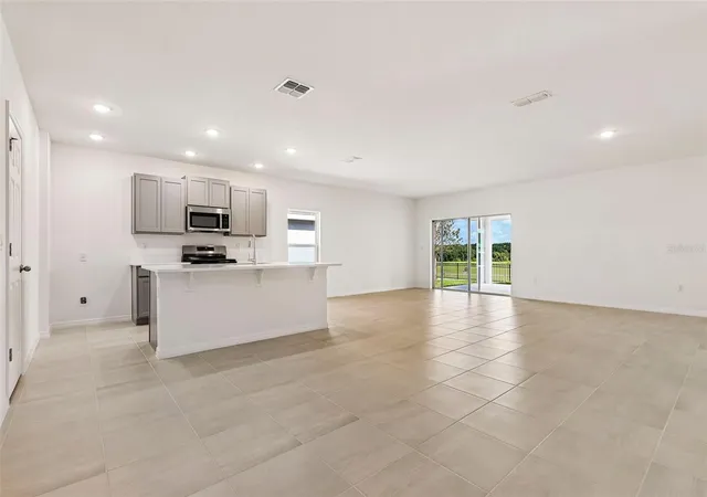 Photo 4 of Single family home for sale at 24550 Hodges Reserve Ave, Howey In The Hills, FL 34737 | MLS# O6405613 | Listing updated on 2026-10-09