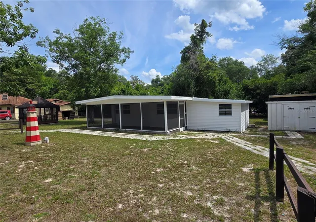 3rd image of 10566 E Rabbit Ln, Floral City, FL 34436 | MLS# OM724226