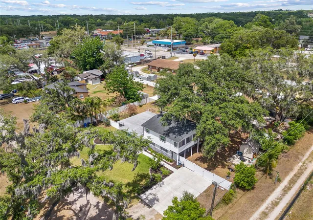 Homes for sale in Valrico, FL | 115 Ten Oak Pl, Valrico, FL 33594 | MLS# TB8506099