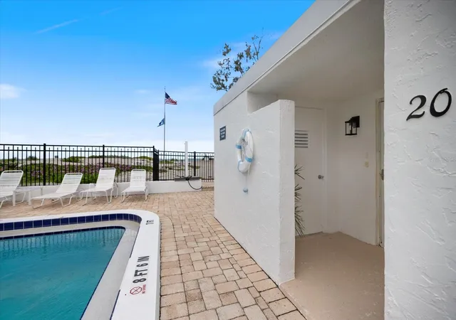 5th image of 1585 Tarpon Center Dr #20, Venice, FL 34285 | MLS# N6144247