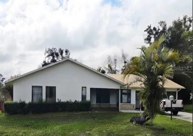 Single family home for sale at 555 Silver Crse Cir, OCALA, FL 34472 | MLS# OM724233