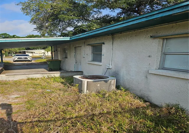 24th image of 2814 Palmadelia Ave, Sarasota, FL 34234 | MLS# A4692842