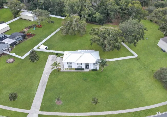 Photo 1 of Single family home for sale at 7561 Lake Andrea Cir, Mount Dora, FL 32757 | MLS# S5149424 | Listing updated on 2026-08-24
