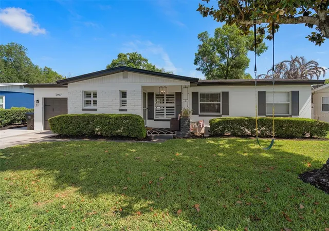 2nd image of 2907 Vine St, Orlando, FL 32806 | MLS# O6405691