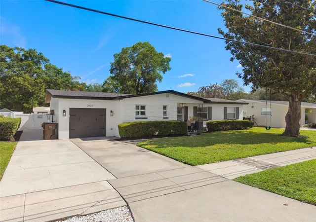 3rd image of 2907 Vine St, Orlando, FL 32806 | MLS# O6405691