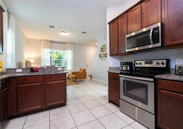 Photo 3 of Single family home for sale at 9231 Grand Is Way, Winter Garden, FL 34787 | MLS# O6405710 | Listing updated on 2026-07-10