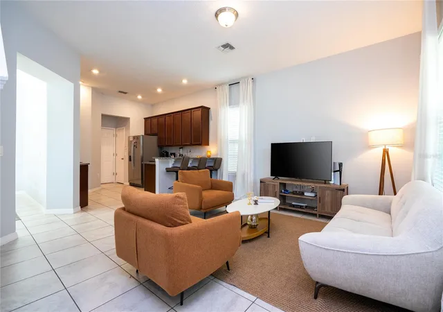 Photo 4 of Single family home for sale at 9231 Grand Is Way, Winter Garden, FL 34787 | MLS# O6405710 | Listing updated on 2026-07-10