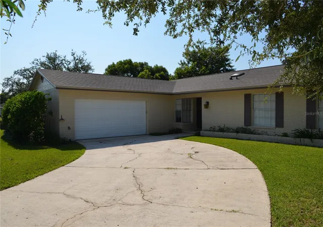 Photo 3 of Single family home for sale at 5060 Andrea Blvd, Orlando, FL 32807 | MLS# O6405712 | Listing updated on 2026-09-12