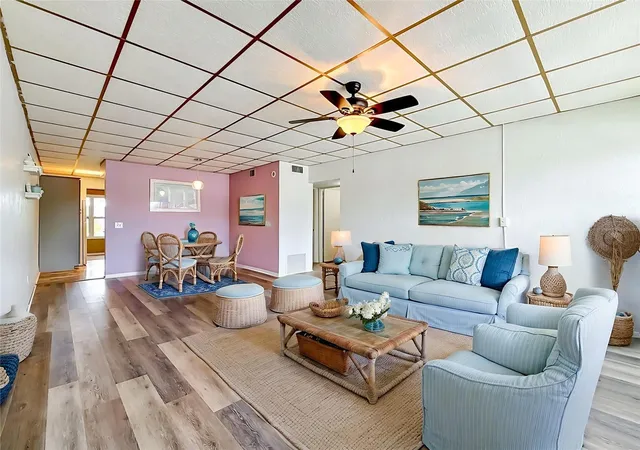 Listing Photo 4 - Condo for sale in building located at 5860 43Rd Ter N, St. Petersburg, FL 33709 - Unit #1513