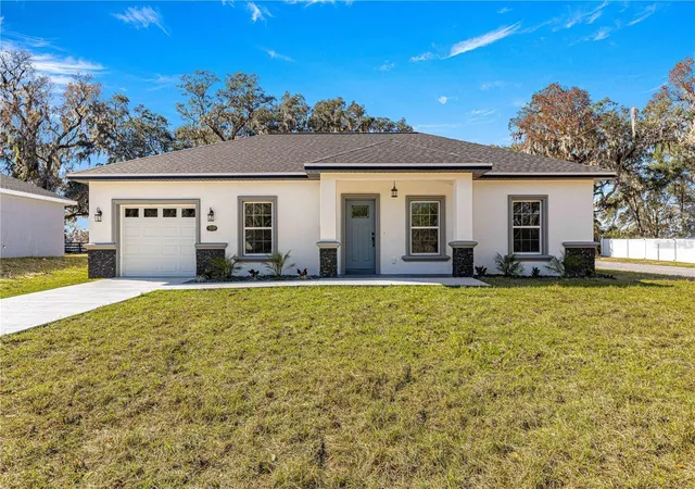 Photo 1 of Sale Pending at 15201 Se 61st Court, Summerfield, FL 34491 | MLS# OM724249 | Listing updated on 2026-08-19