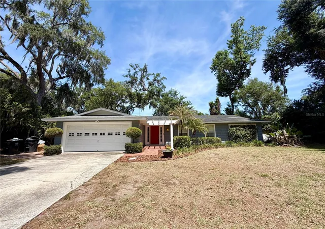 Photo 2 of Single family home for sale at 6322 Oak Sq E, Lakeland, FL 33813 | MLS# L4961726 | Listing updated on 2026-10-03