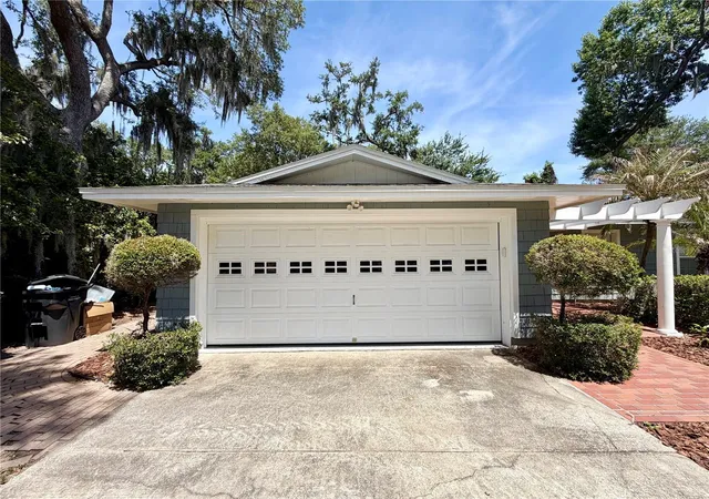 Photo 4 of Single family home for sale at 6322 Oak Sq E, Lakeland, FL 33813 | MLS# L4961726 | Listing updated on 2026-10-03