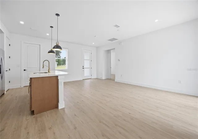 4th image of 1 Oak Trl, Ocala, FL 34472 | MLS# OM724252