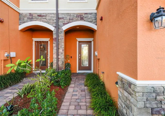 3rd image of 20252 Lagente Cir, Venice, FL 34293 | MLS# TB8506190