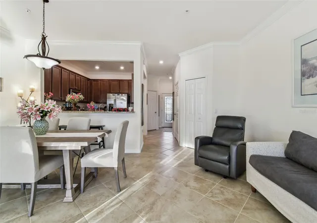 5th image of 20252 Lagente Cir, Venice, FL 34293 | MLS# TB8506190